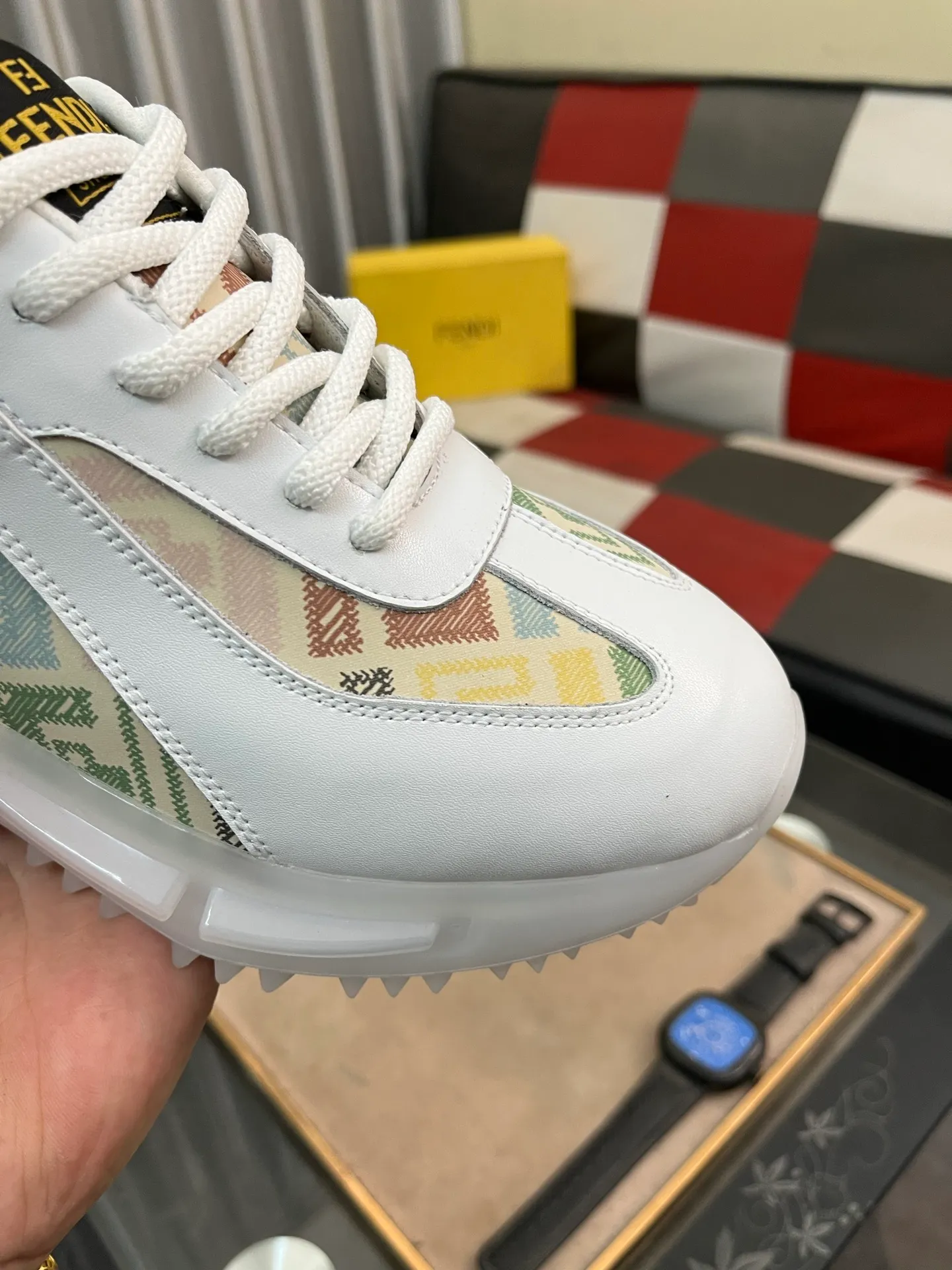 Men's Men's Shoes💰458⌚️⌚️Fendi [Fendi] men's new high-top casual shoes are on the market🔥The shoe body is made of brand-specific embossed leather, pigskin lining, breathable and does not cover the feet! Fashionable casual shoes 🙈Super light and wear-resistant outsole👣 Available in two colors, sizes 38-44